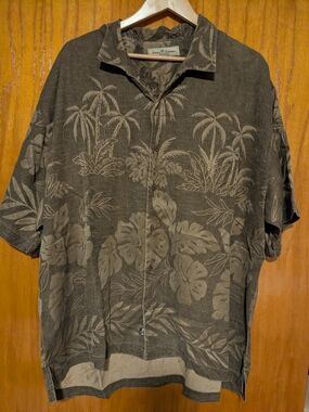 Tommy Bahama Silk Short Sleeve Brown Tropical Button Shirt